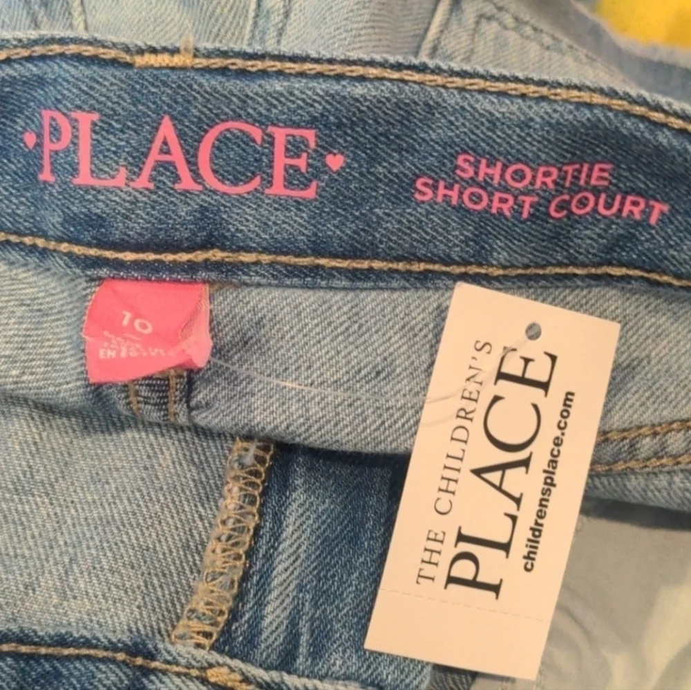 The Children's Place Shortie Short Court Light Wash Jean Shorts size 10